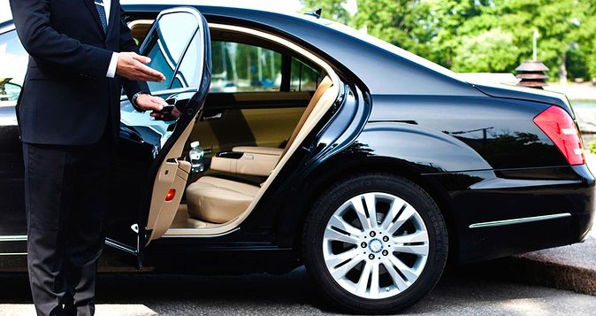 Private Airport Transfer From or To Dubai Airport - What You Actually Book for $55.75