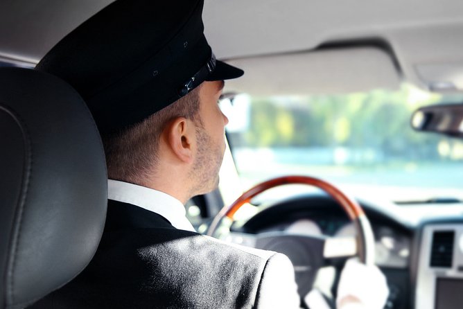 Private Airport Transfer From or To Dubai Airport - The Main Strengths of Flash Horizon Tourism