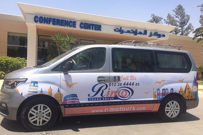 Private Dubai Airport Transfer DXB to Dubai City - Sedan or minivan: choose by bags, not just people