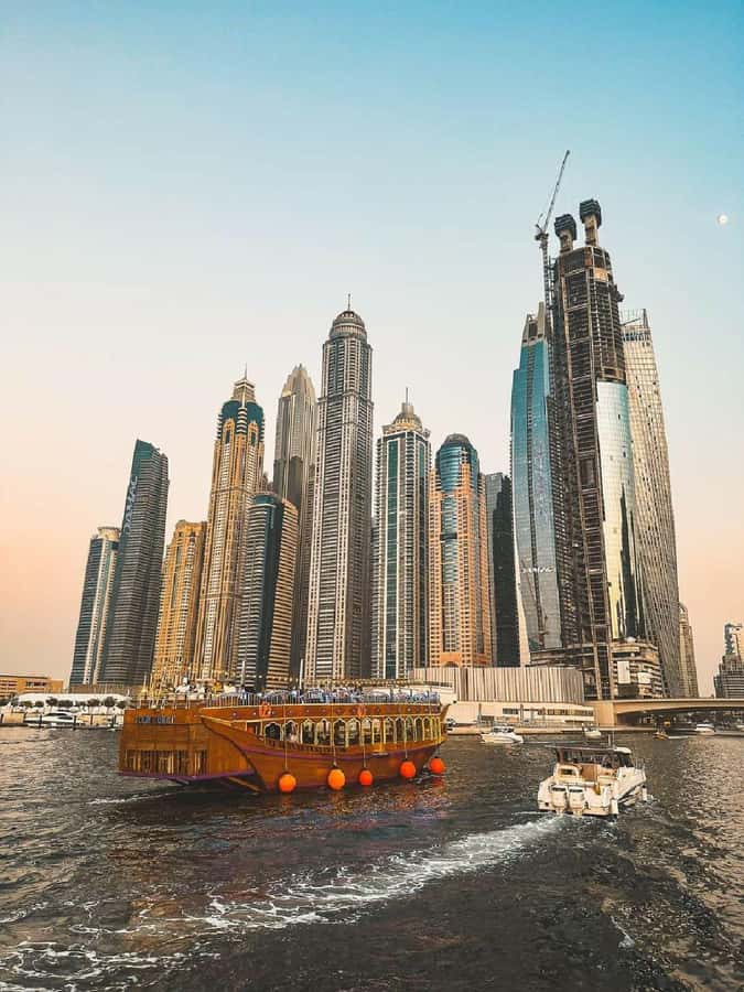 Private Dubai city tour fullday Guided Tour - The guides are the heart of the experience