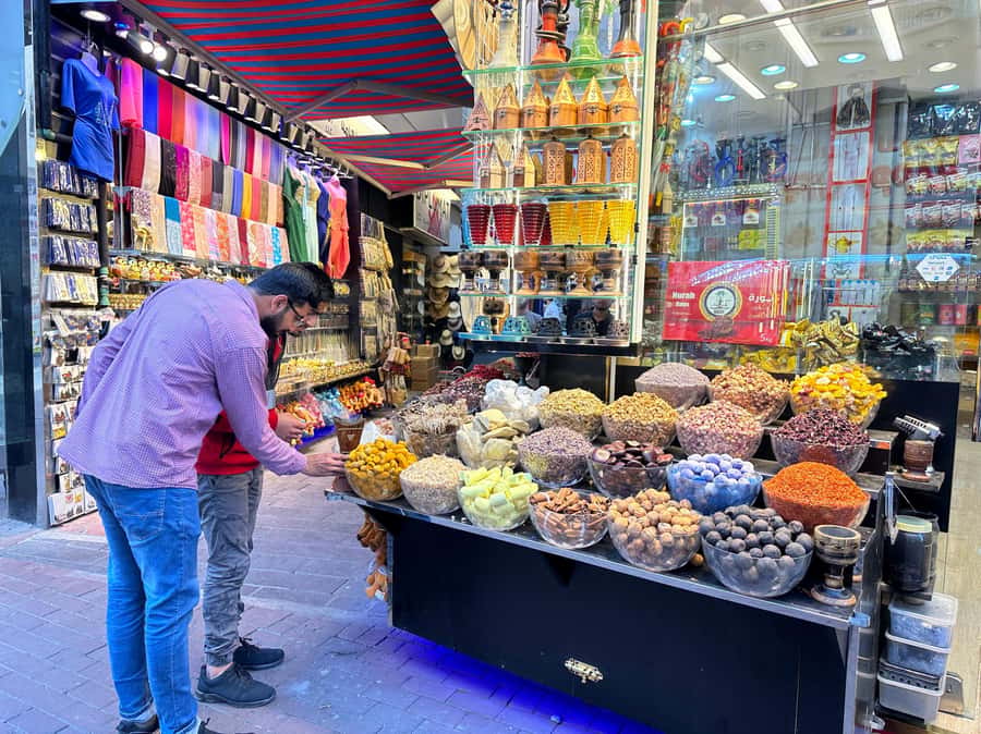 Private Food Tour – 12 Tastings with Locals - Key points at a glance
