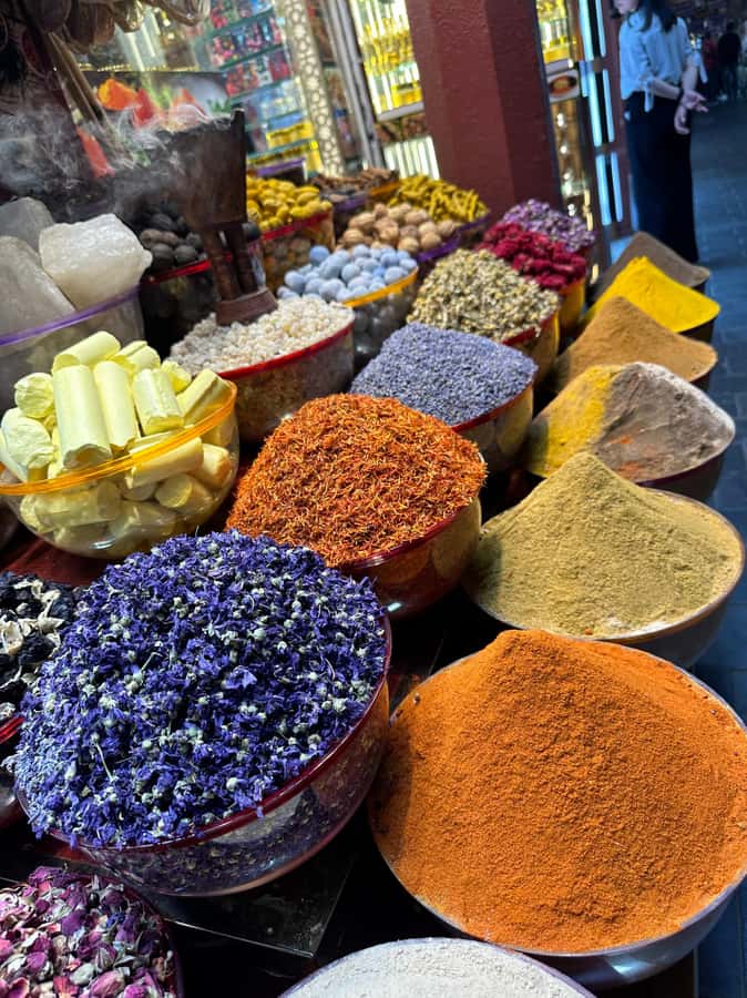 Private Food Tour – 12 Tastings with Locals - Textile Souk and Indian Temple Street