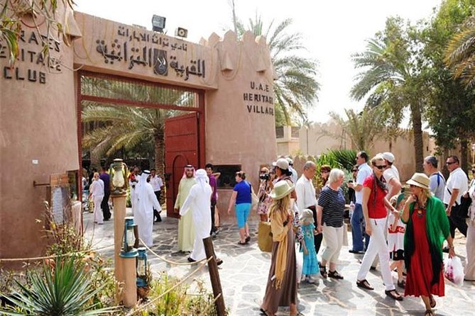 Private Full Day Abu Dhabi City Tour with Pick Up - Dates Market: a flavorful final stop