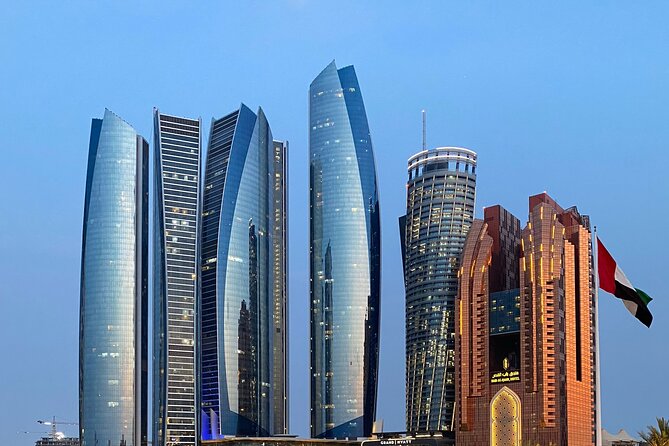 Private Full-Day Tour in Abu Dhabi - The Sheikh Zayed Grand Mosque deserves your best two hours