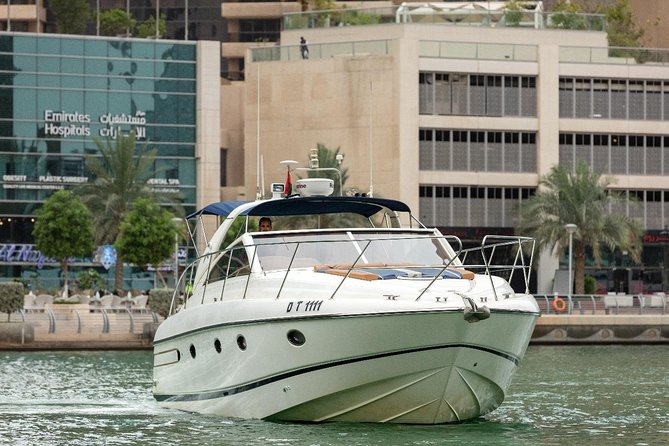 Private Luxury Everest Yacht Cruise from Dubai Marina - Food, drinks, and the four-hour barbecue option