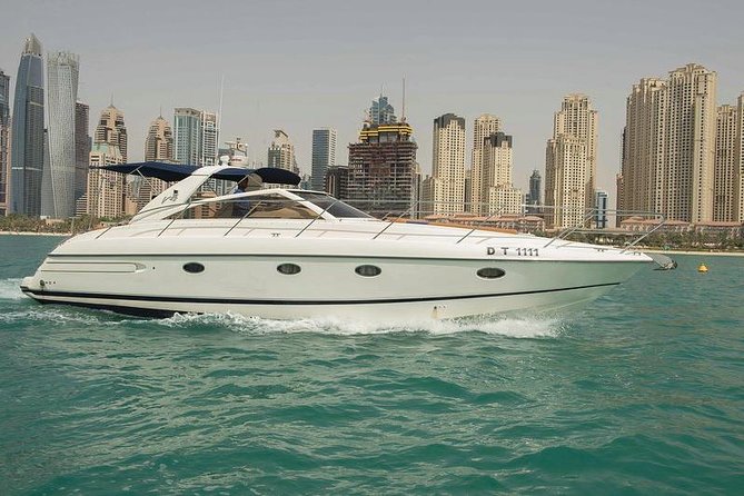 Private Luxury Everest Yacht Cruise from Dubai Marina - Dubai Marina Canal and Bluewaters Island