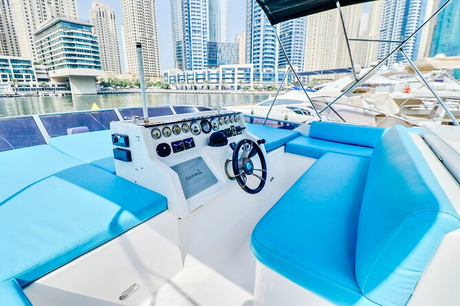 Private Luxury Yacht cruise around Atlantis and Dubai Marina - Swimming, food, and how to use your two hours