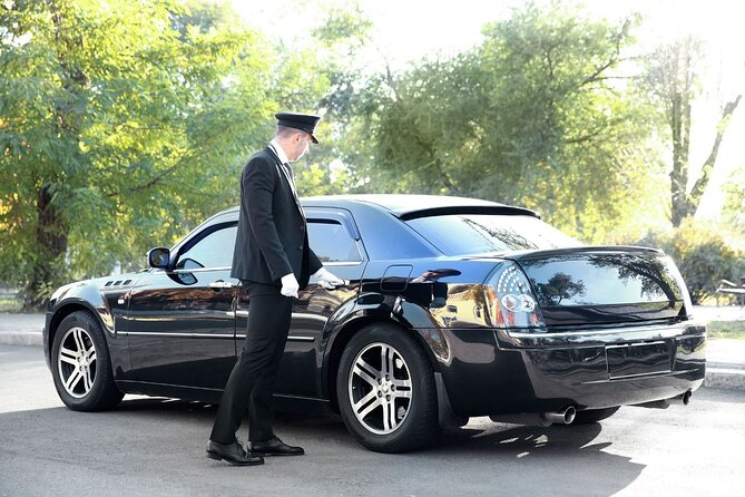 Private One-way Airport Transfer Dubai Airport DXB To Dubai - The strongest part: punctual, polite drivers
