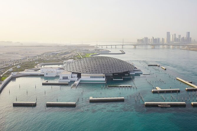 Private Outdoor Guided Tour in Abu Dhabi City - Emirates Palace and Abu Dhabi’s gold-plated style