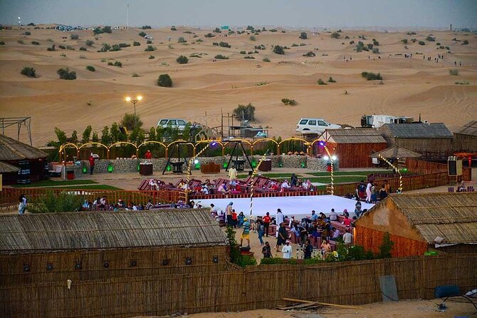 Private Premium Desert Safari 4x4 Vehicle with BBQ Dinner - DUBAI - Sunset photos on the open sand