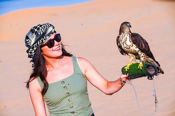 Private Premium Desert Safari 4x4 Vehicle with BBQ Dinner - DUBAI - BBQ dinner under the desert sky