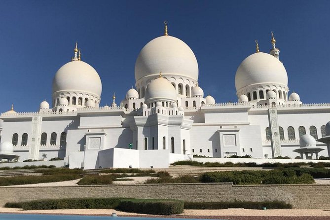Private Sheikh Zayed Grand Mosque Tour - What the private format changes