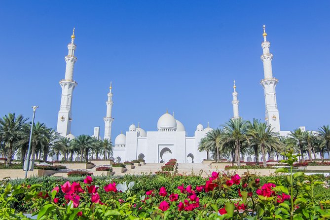 Private Tour: Abu Dhabi Full-Day City sightseeing with Transport from Dubai - The long road from Dubai to Abu Dhabi