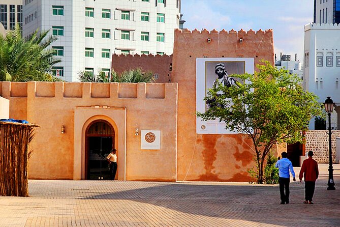 Sharjah City Tour from Dubai - Al Arsa Souk: a small market with a traditional feel