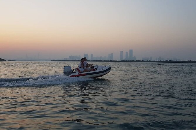 Small-Group Self-Drive Speedboat Tour in Yas Island Mangroves - Flamingos, golf views, and Ferrari World
