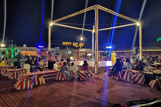 Standard Desert Safari 4X4 Pickup & Drop with Dinner & Live Shows - Dinner: barbecue favorites and a broad buffet