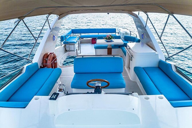 Sunset escape on Bluemoon 64ft from Dubai Marina to Atlantis - Leaving Dubai Marina Mall for the open water