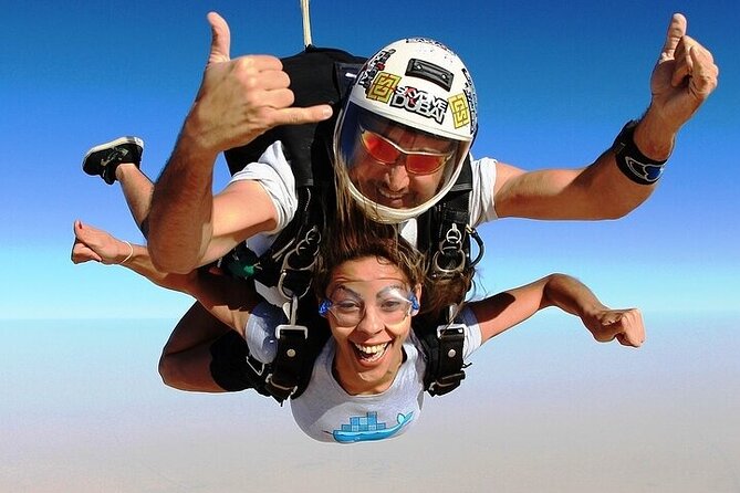 Tandem Skydive experience in Dubai - Key points at a glance