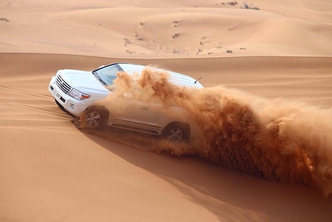 The Sunrise Desert Safari in Abu Dhabi - The 4x4 ride into the Abu Dhabi desert
