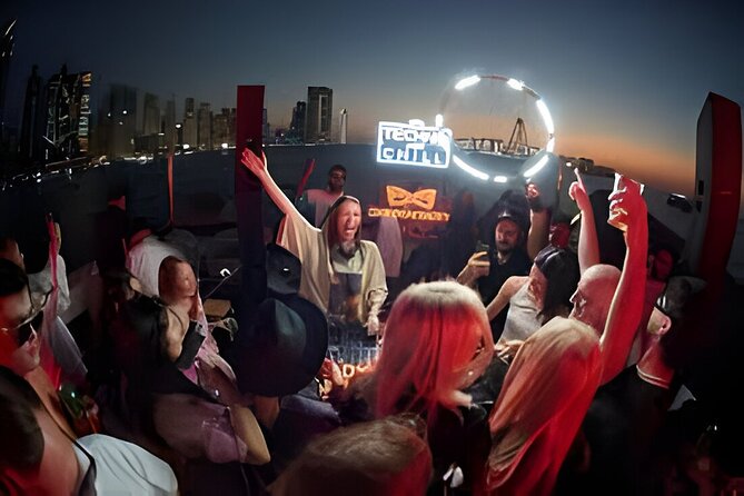 Tickets for the DXB Boat Party at Sunset in Dubai - Who will enjoy this five-hour yacht party