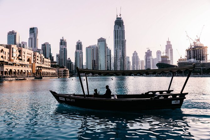 Traditional Abra Ride and Dubai Fountain Show at Burj Lake - Why the abra changes the Dubai Fountain show