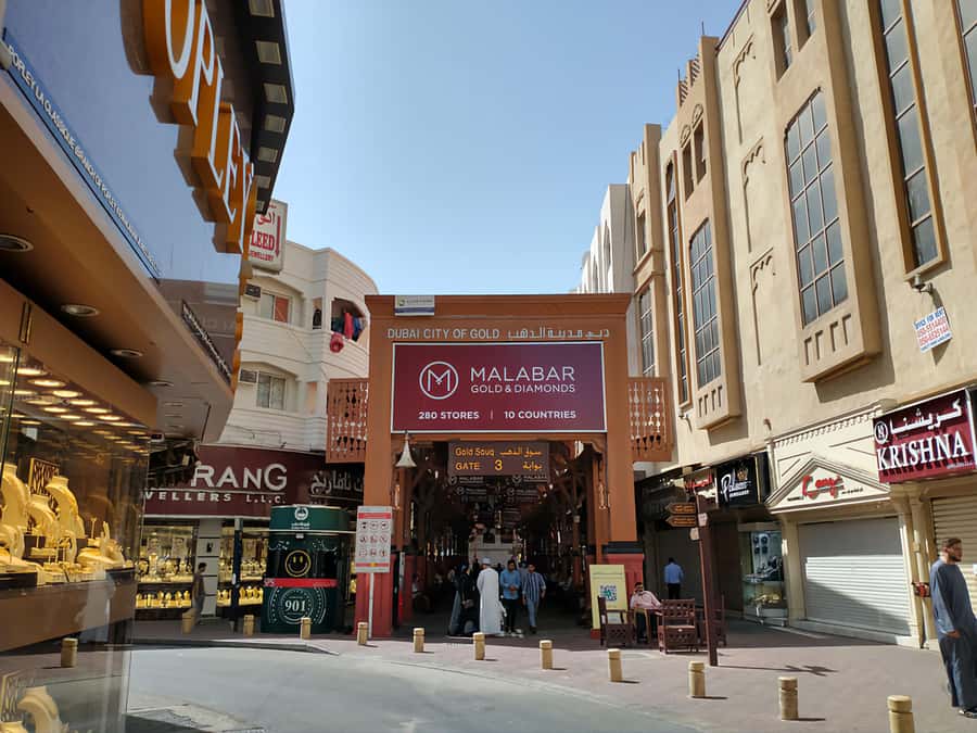 walking tour in old dubai, souks, abra boat, old town - Gold Souk: spectacle, shopping, and sensible expectations