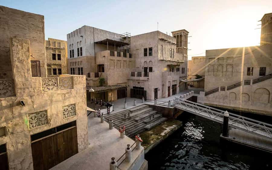 walking tour in old dubai, souks, abra boat, old town - Al Fahidi and Al Bastakiya: Dubai before the towers